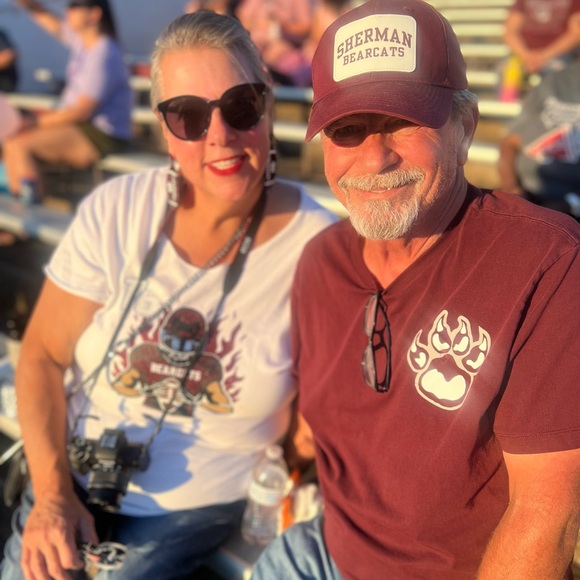 Meet your Posher, Tracy - Picture 2 of 2